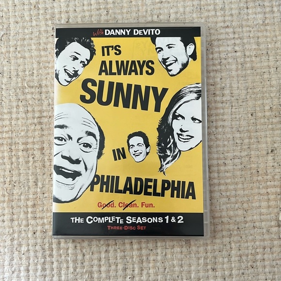 It's Always Sunny in Philadelphia Season 1, 2, and 3 DVDs - Picture 2 of 9